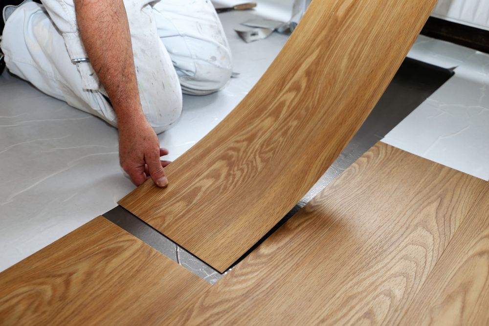 Installation de parquet pour revêtement de sol intérieur